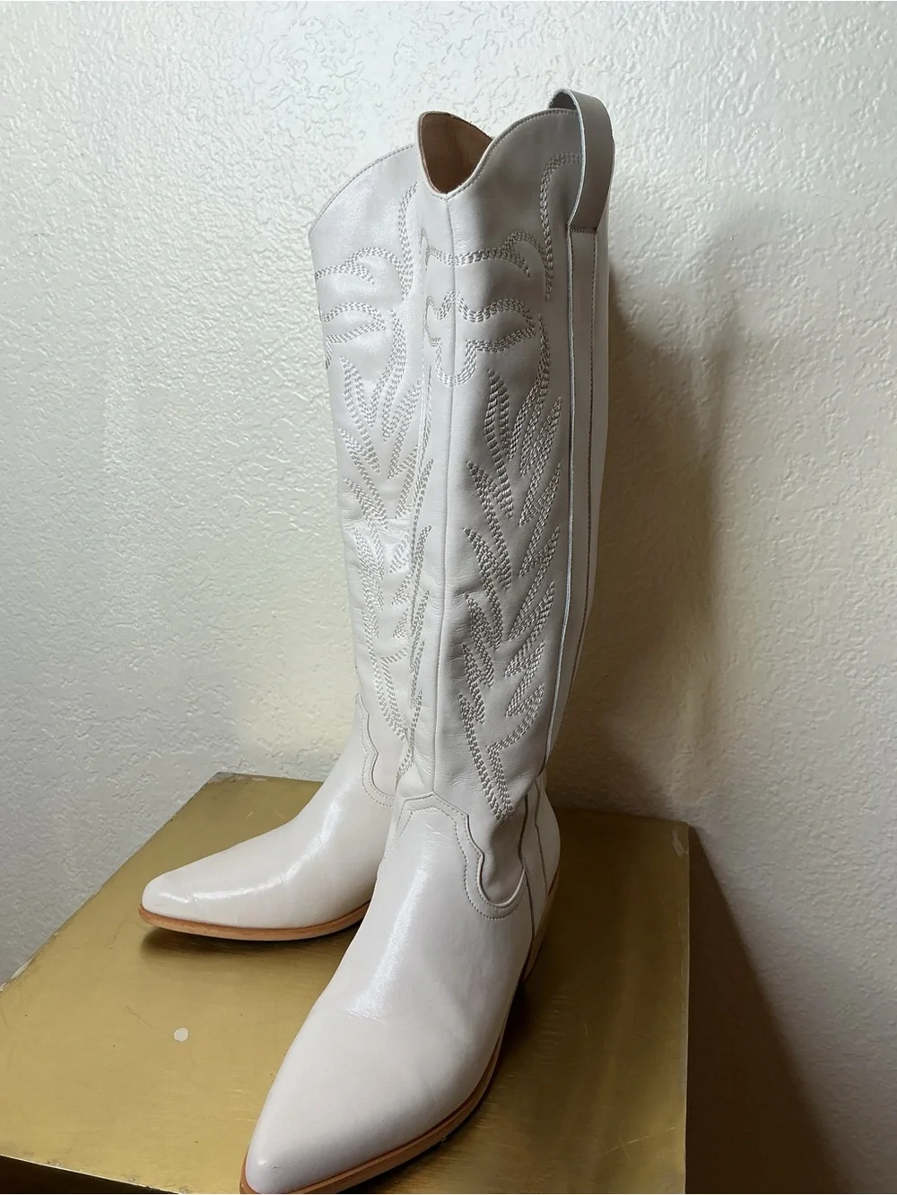 White Women's Leather Knee-High Western Boots